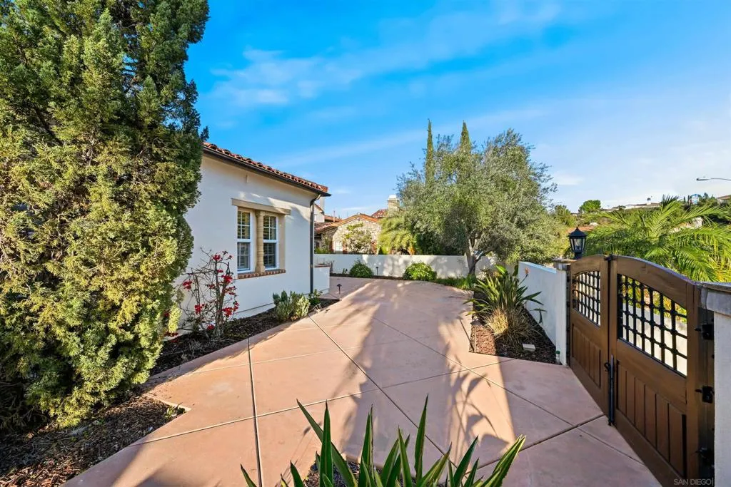 14854 Eden Mills Pl, San Diego, California 92131 home-pic-54