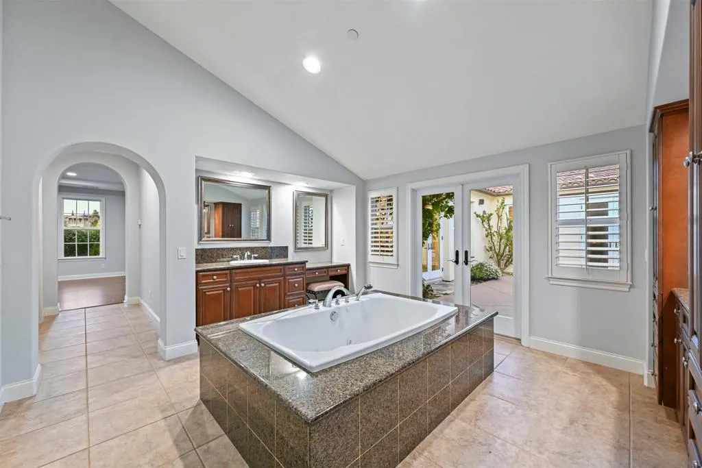14854 Eden Mills Pl, San Diego, California 92131 home-pic-24