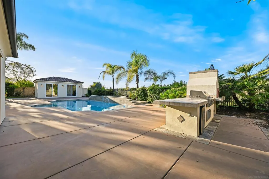 14854 Eden Mills Pl, San Diego, California 92131 home-pic-46