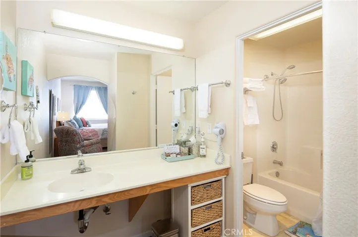 444 Pier Avenue 8, Oceano, California 93445