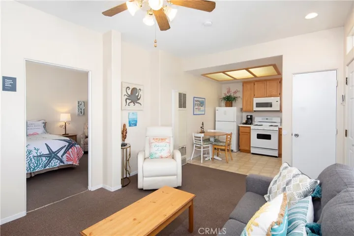 444 Pier Avenue 8, Oceano, California 93445