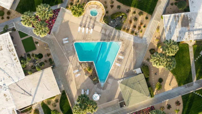 483SandpiperSt,PalmDesert36