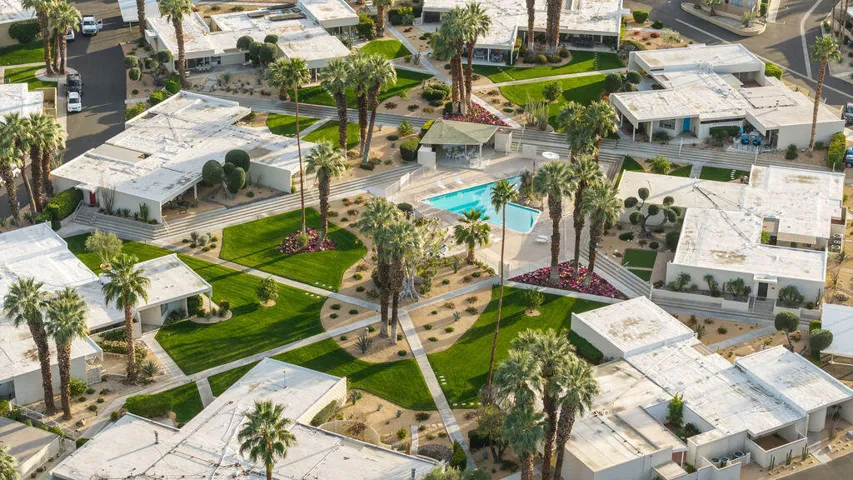 483SandpiperSt,PalmDesert35