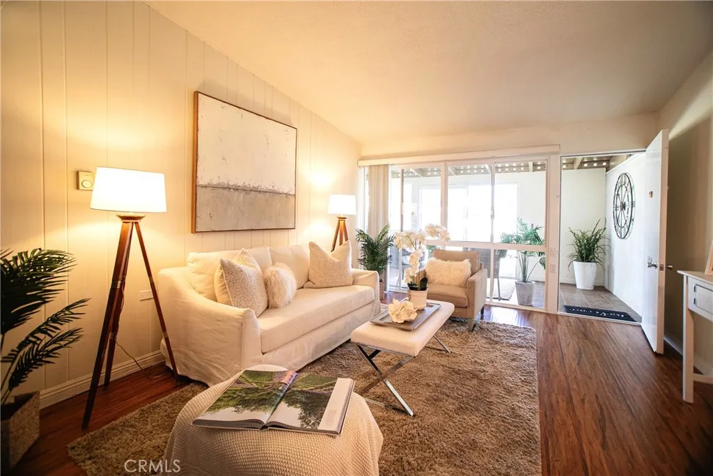 13930 Church Place, Seal Beach, California 90740 home-pic-11