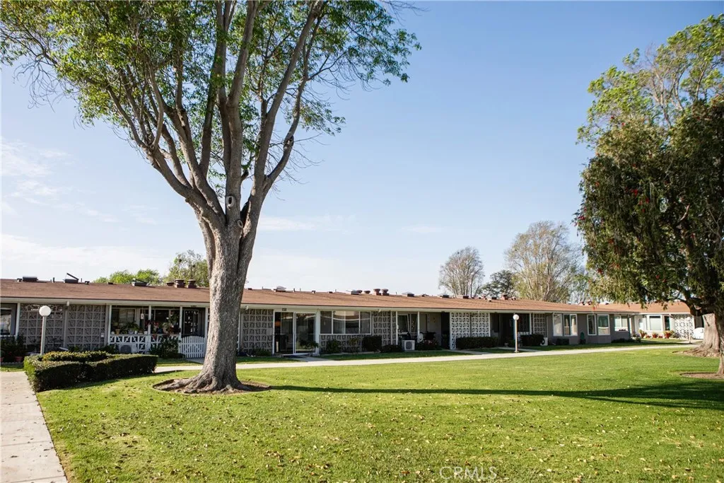 13930 Church Place, Seal Beach, California 90740 home-pic-4