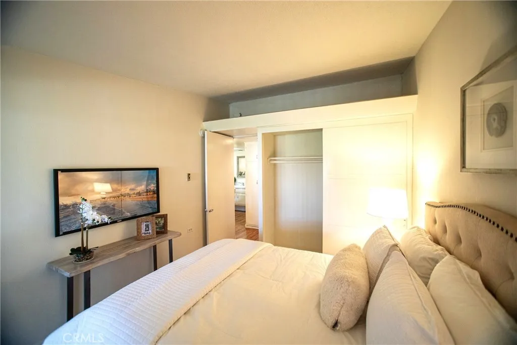 13930 Church Place, Seal Beach, California 90740 home-pic-17