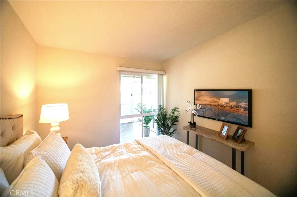 13930 Church Place, Seal Beach, California 90740 home-pic-15