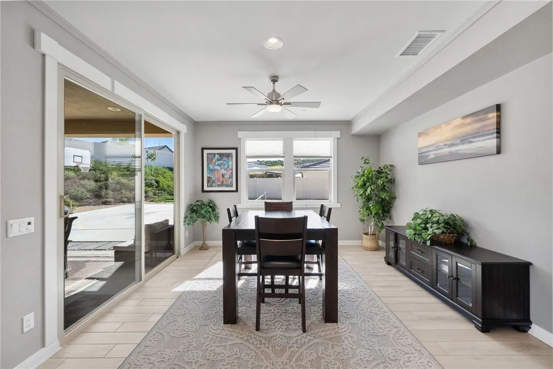 32366 Lucida Drive, Temecula, California 92591 home-pic-17