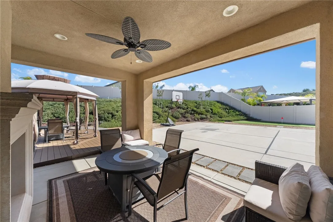 32366 Lucida Drive, Temecula, California 92591 home-pic-38