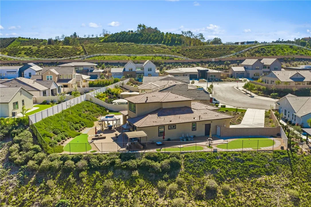 32366 Lucida Drive, Temecula, California 92591 home-pic-8