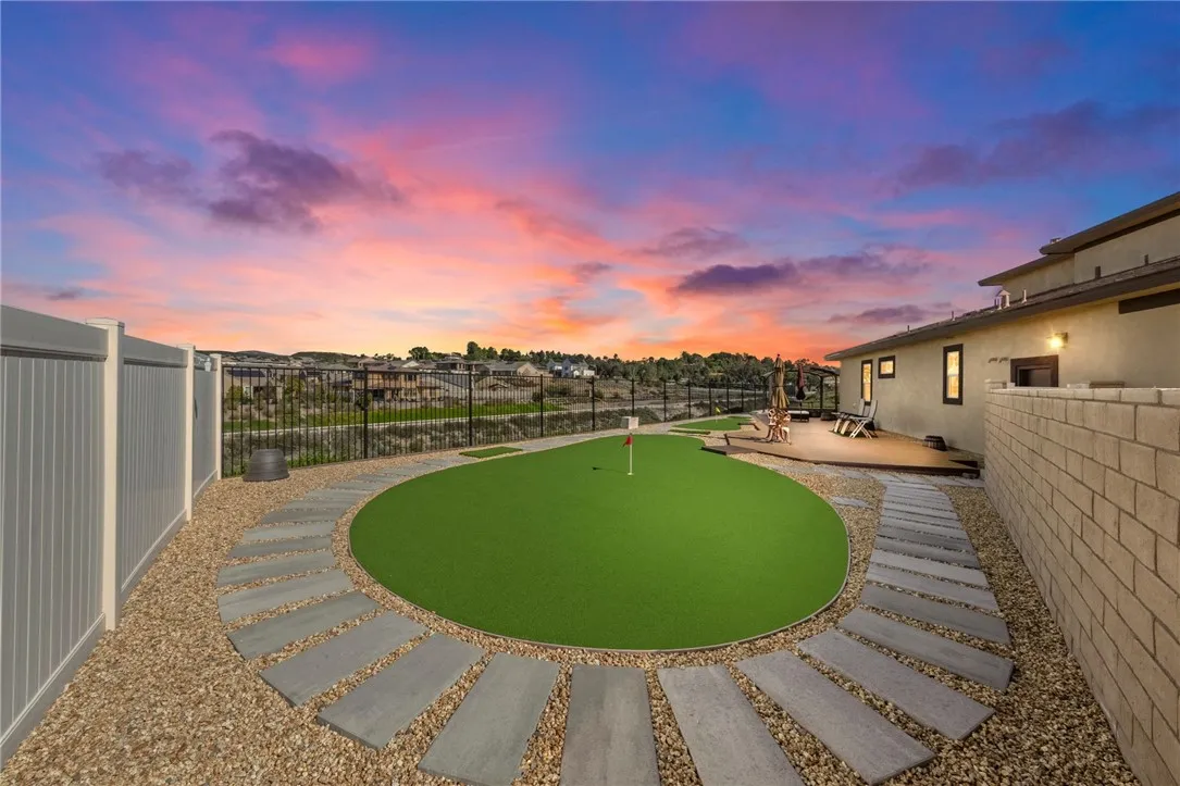 32366 Lucida Drive, Temecula, California 92591 home-pic-3