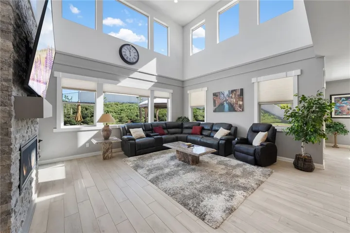 32366 Lucida Drive, Temecula, California 92591
