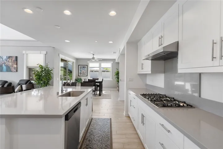 32366 Lucida Drive, Temecula, California 92591