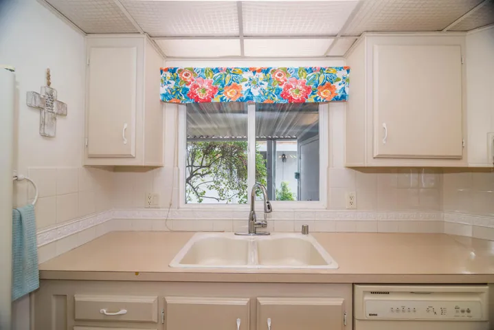 035_73450-country-club-dr-302_FNA3583-Ed