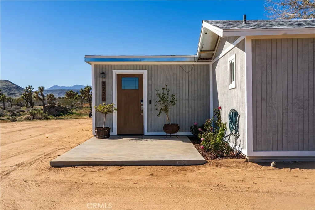 3220 Sage, Yucca Valley, California 92284 home-pic-2