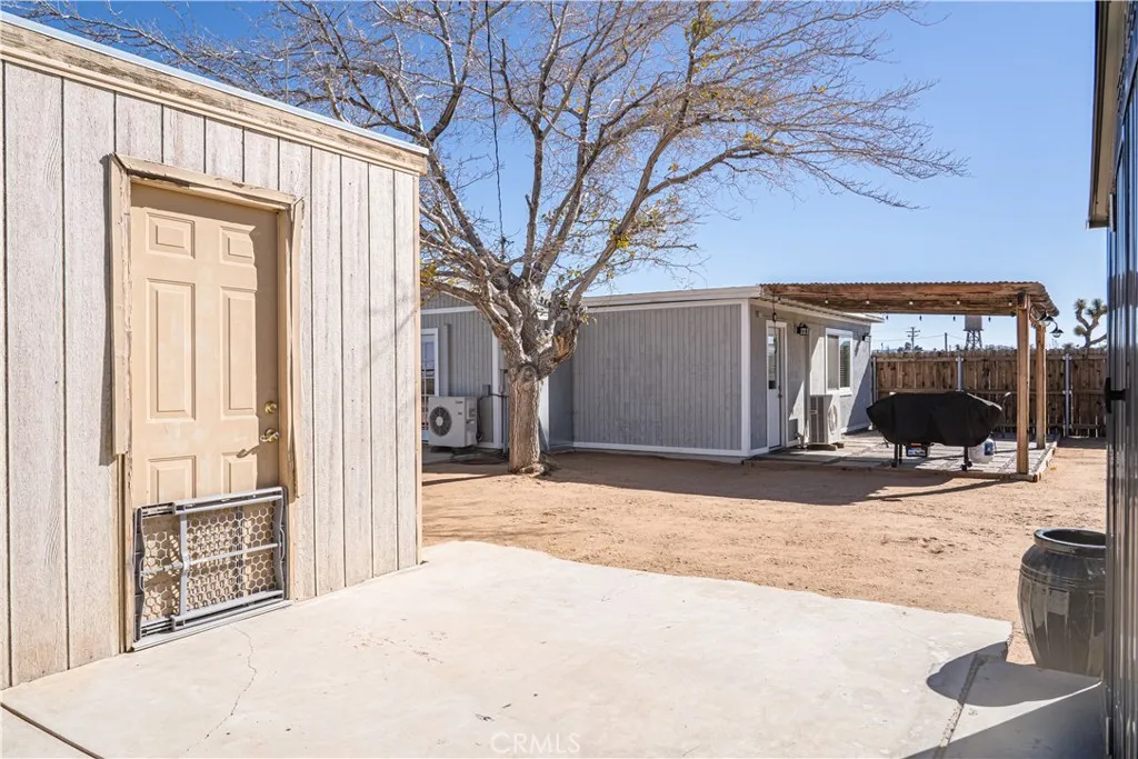 3220 Sage, Yucca Valley, California 92284 home-pic-24