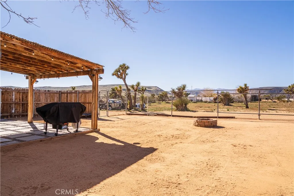 3220 Sage, Yucca Valley, California 92284 home-pic-35