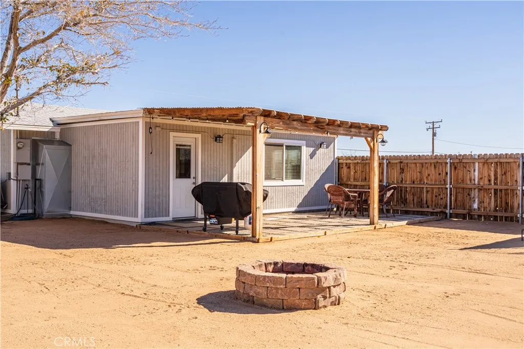 3220 Sage, Yucca Valley, California 92284 home-pic-20