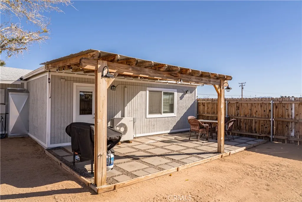 3220 Sage, Yucca Valley, California 92284 home-pic-3