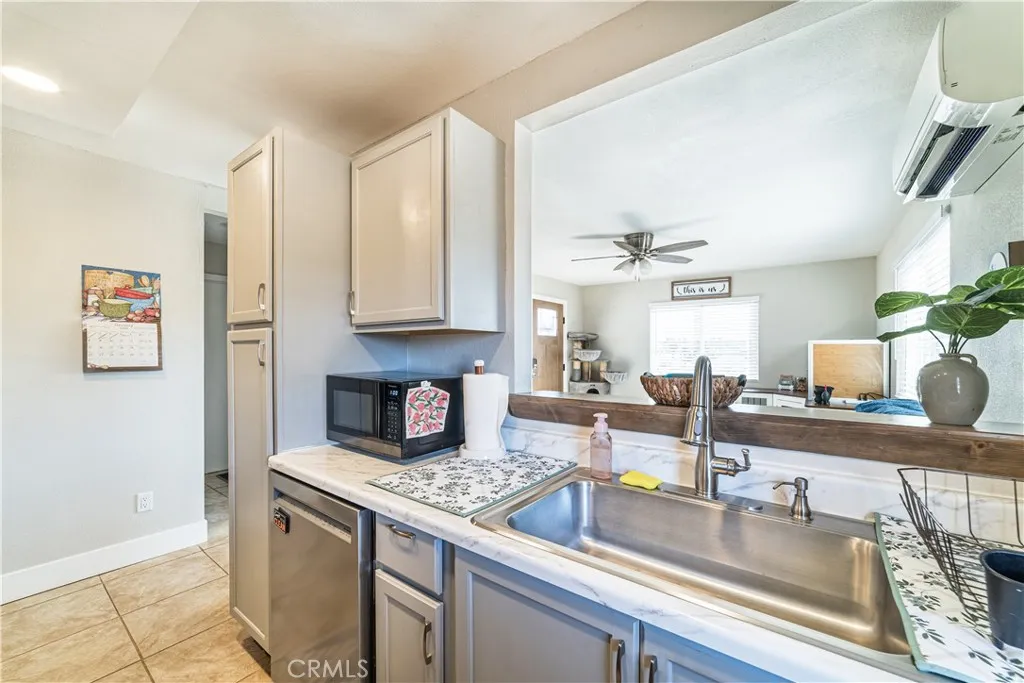 3220 Sage, Yucca Valley, California 92284 home-pic-7