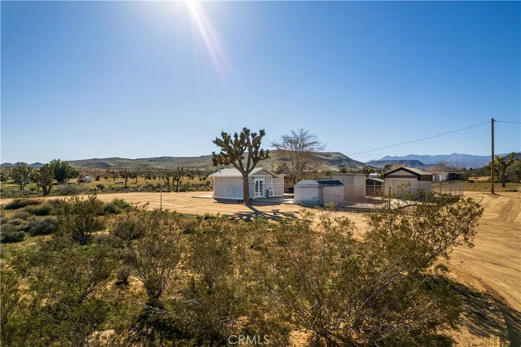 3220 Sage, Yucca Valley, California 92284 home-pic-40