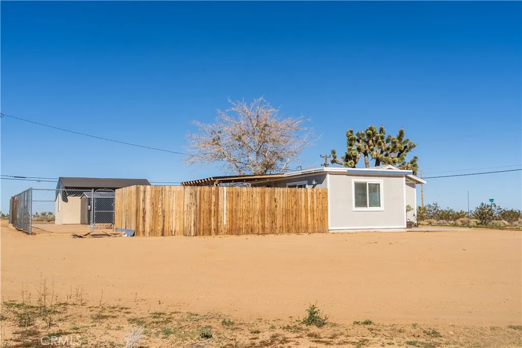 3220 Sage, Yucca Valley, California 92284 home-pic-30