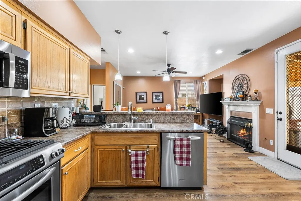 5522 Lighthouse Lane, Palmdale, California 93552 home-pic-13
