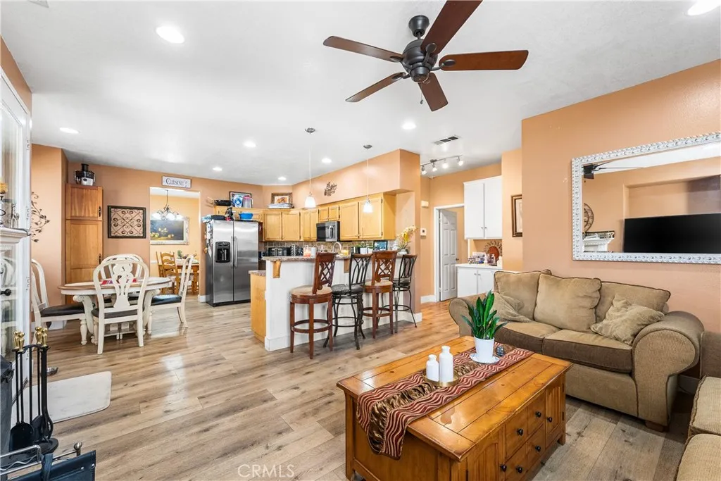 5522 Lighthouse Lane, Palmdale, California 93552 home-pic-20