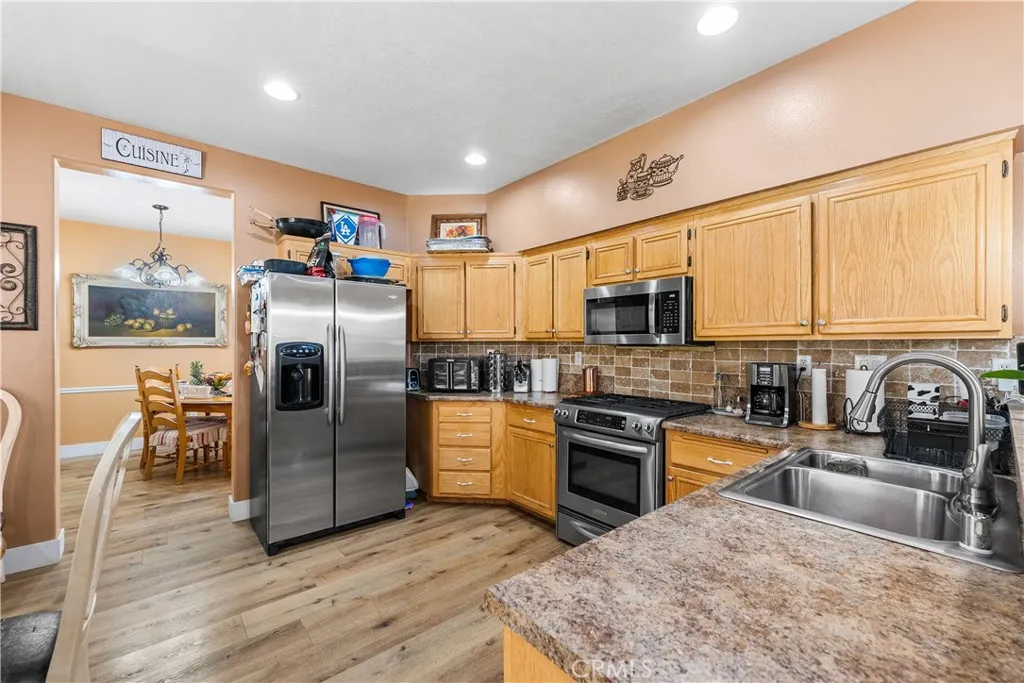 5522 Lighthouse Lane, Palmdale, California 93552 home-pic-18