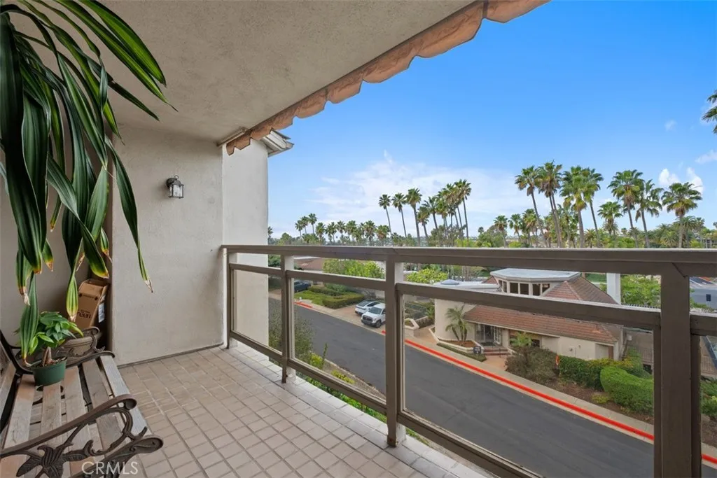 23 Ocean Vista, Newport Beach, California 92660 home-pic-12