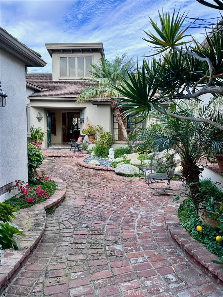 23 Ocean Vista, Newport Beach, California 92660 home-pic-2