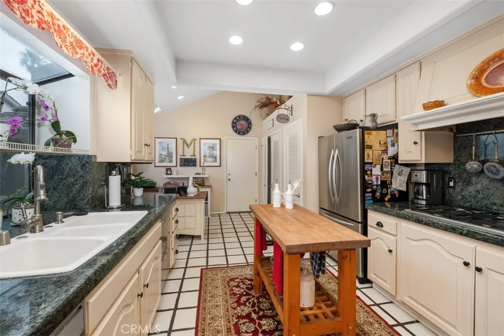 23 Ocean Vista, Newport Beach, California 92660 home-pic-15