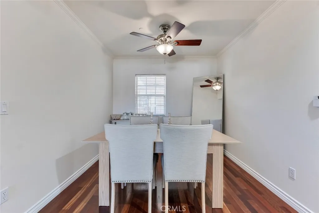 4832 Whitsett Avenue 301, Valley Village, California 91607 home-pic-17
