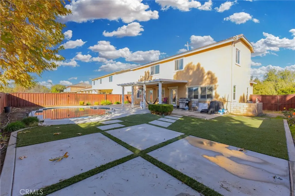 1359 Laurestine Way, Beaumont, California 92223 home-pic-38