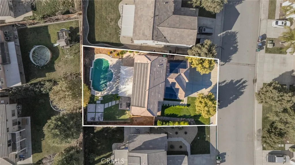 1359 Laurestine Way, Beaumont, California 92223 home-pic-39