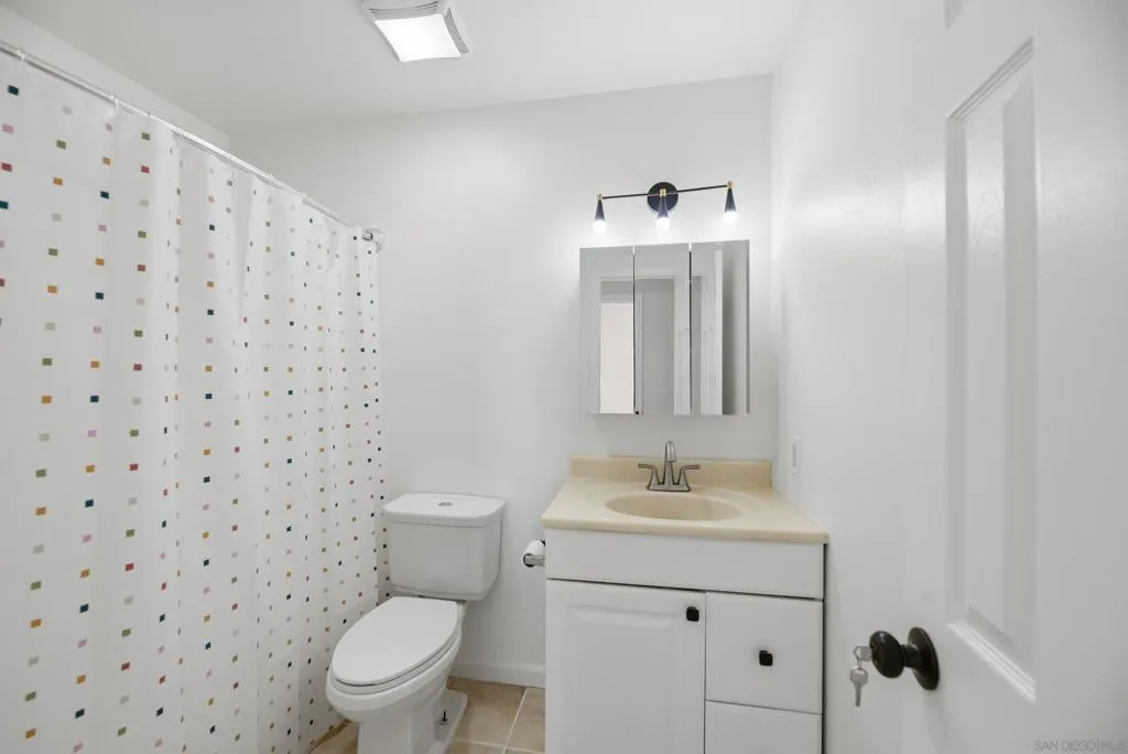 9810 Colt Lane, Lakeside, California 92040 home-pic-43