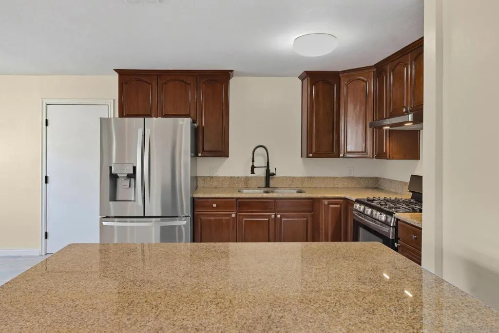 9810 Colt Lane, Lakeside, California 92040 home-pic-2