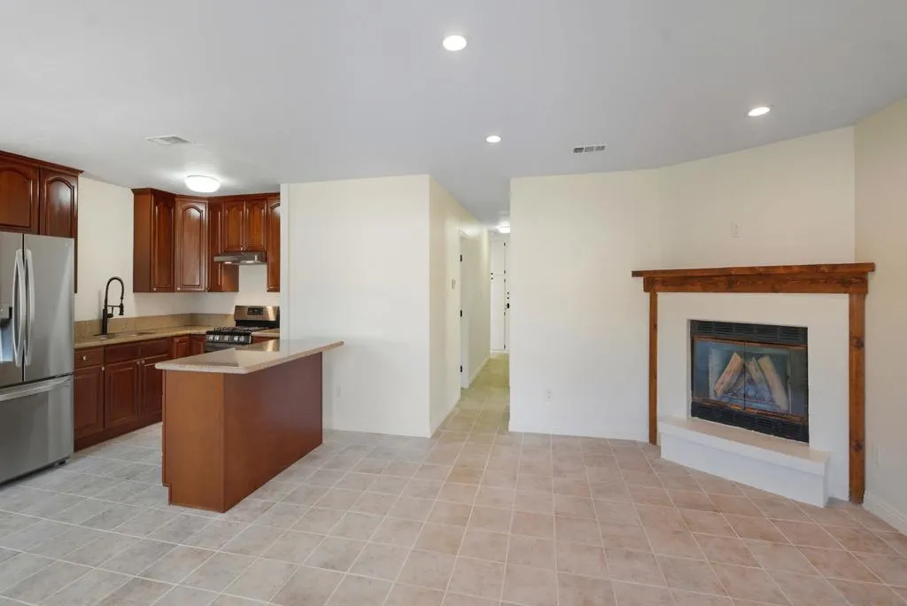9810 Colt Lane, Lakeside, California 92040 home-pic-4