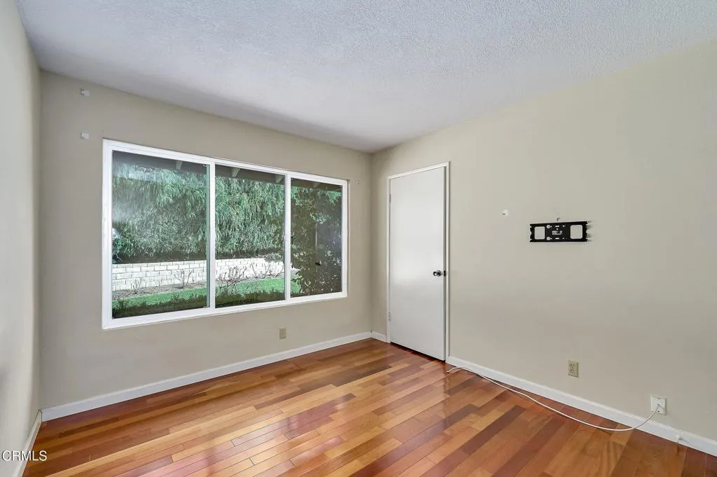 821 Trueno Avenue, Camarillo, California 93010 home-pic-13