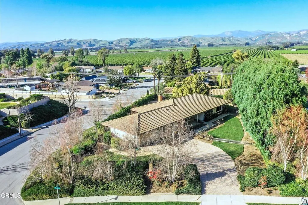 821 Trueno Avenue, Camarillo, California 93010 home-pic-25
