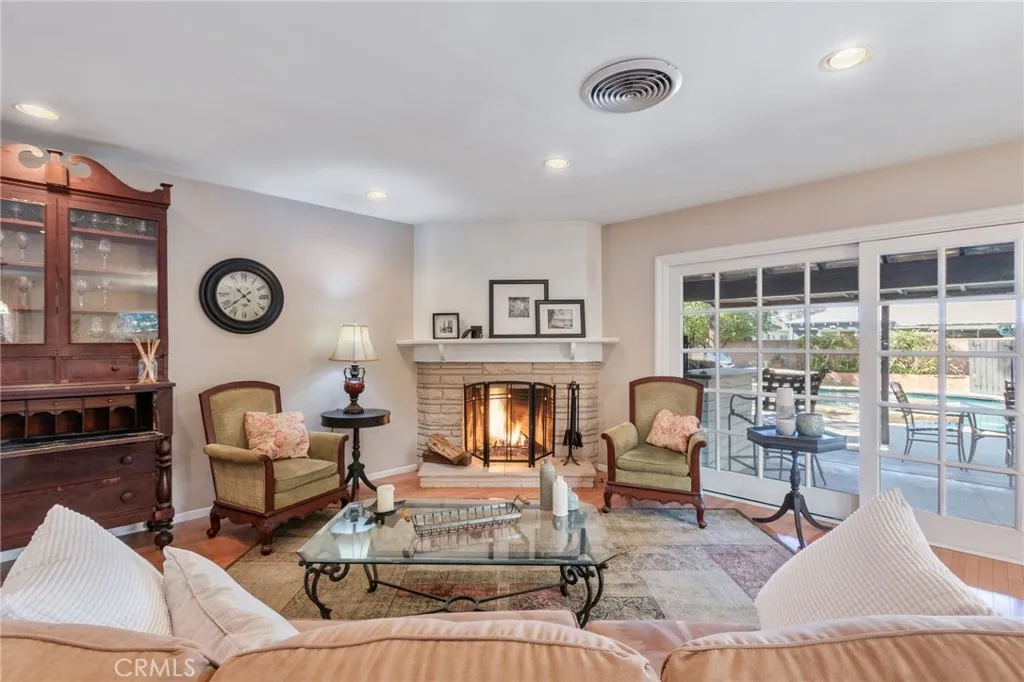 6127 Laurelgrove, Valley Glen, California 91606 home-pic-7
