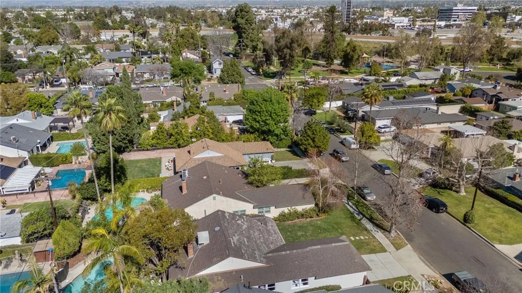 6127 Laurelgrove, Valley Glen, California 91606 home-pic-33