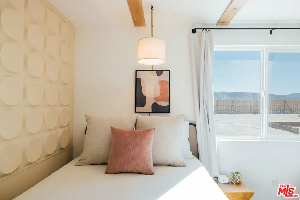 77575 Two Mile Road, Twentynine Palms, California 92277 home-pic-18