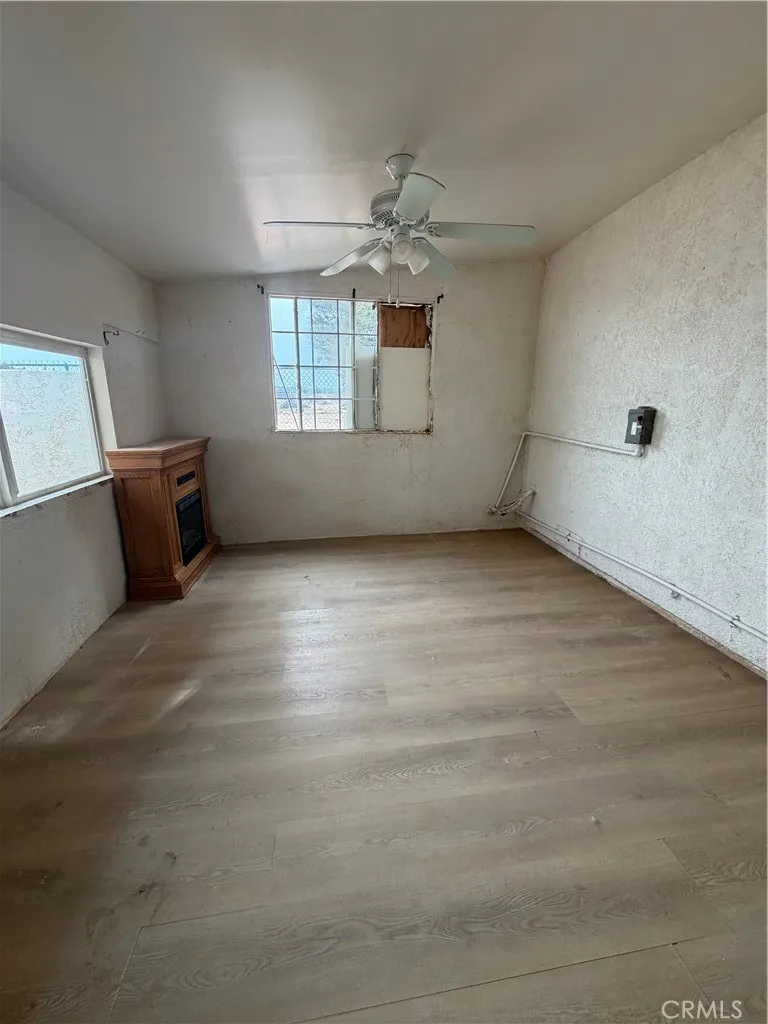 11497 2nd Avenue, Hesperia, California 92345 home-pic-21