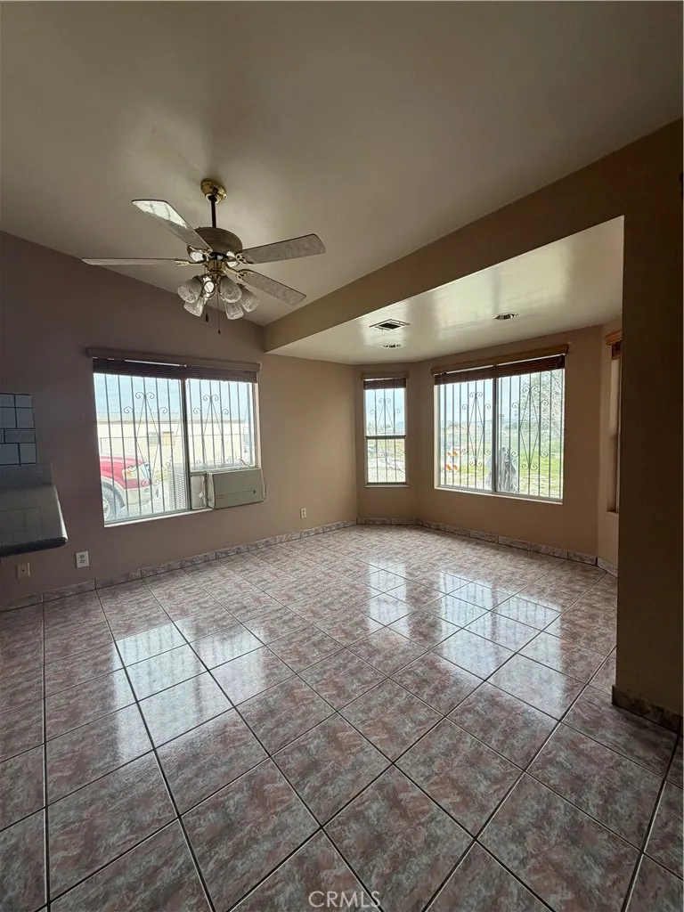 11497 2nd Avenue, Hesperia, California 92345 home-pic-8