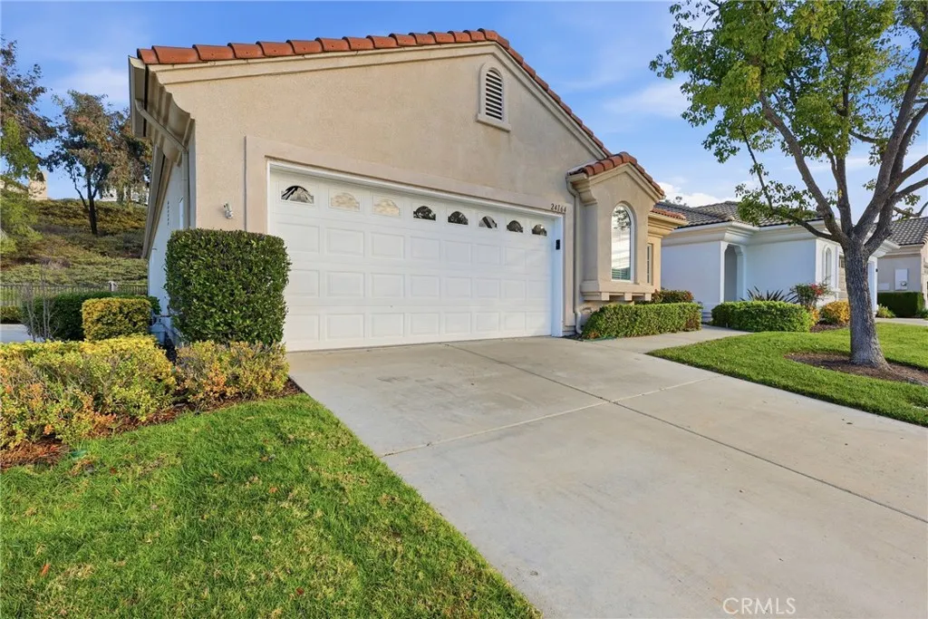 24164 Calle Artino, Murrieta, California 92562 home-pic-27