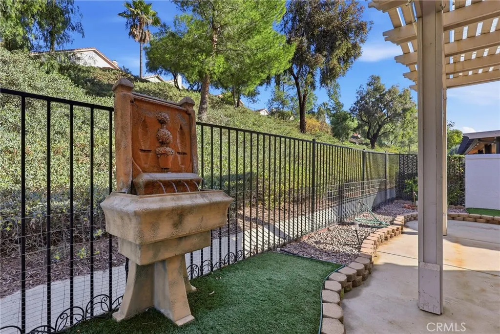 24164 Calle Artino, Murrieta, California 92562 home-pic-24