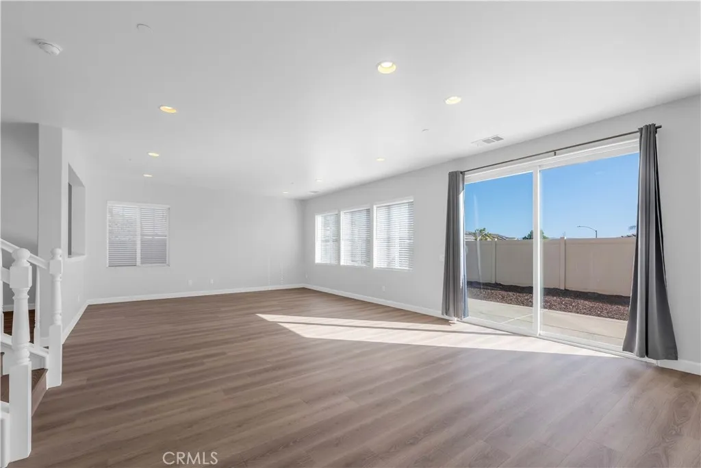 30183 Redding, Murrieta, California 92563 home-pic-6