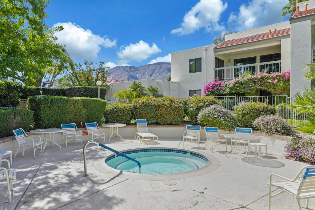 2023 N Via Miraleste Unit  home-pic-33