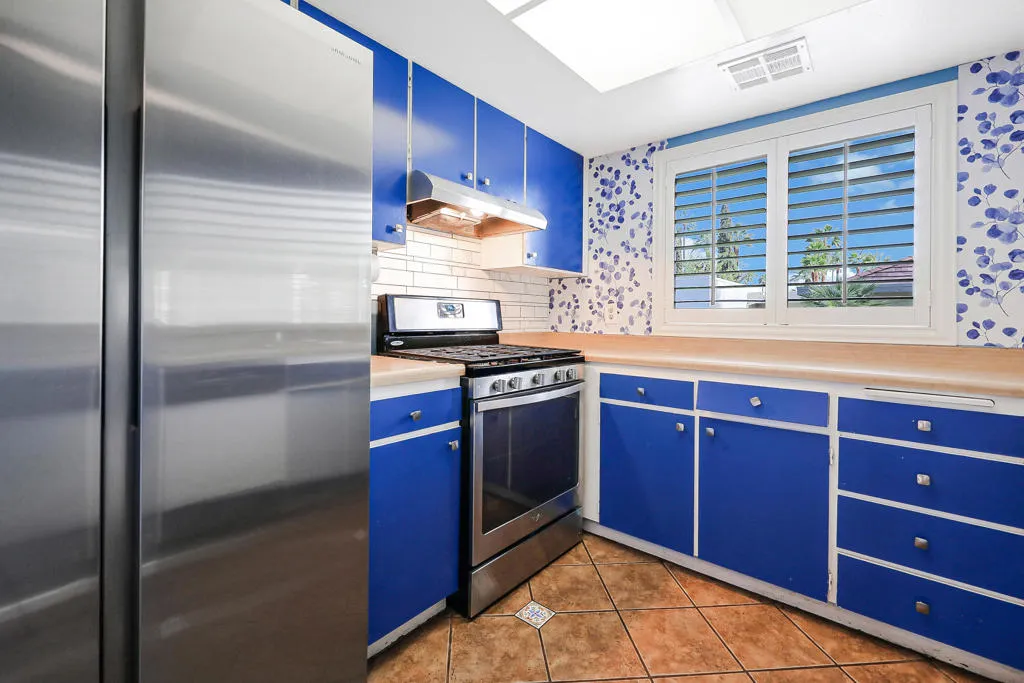2023 N Via Miraleste Unit  home-pic-14
